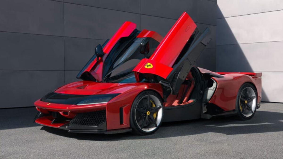 Ferrari媒體公關主管Alessandro Vaccari也表示,公司從來沒有採取「買這台才能買下一台」的綑綁銷售策略。(圖/Ferrari)