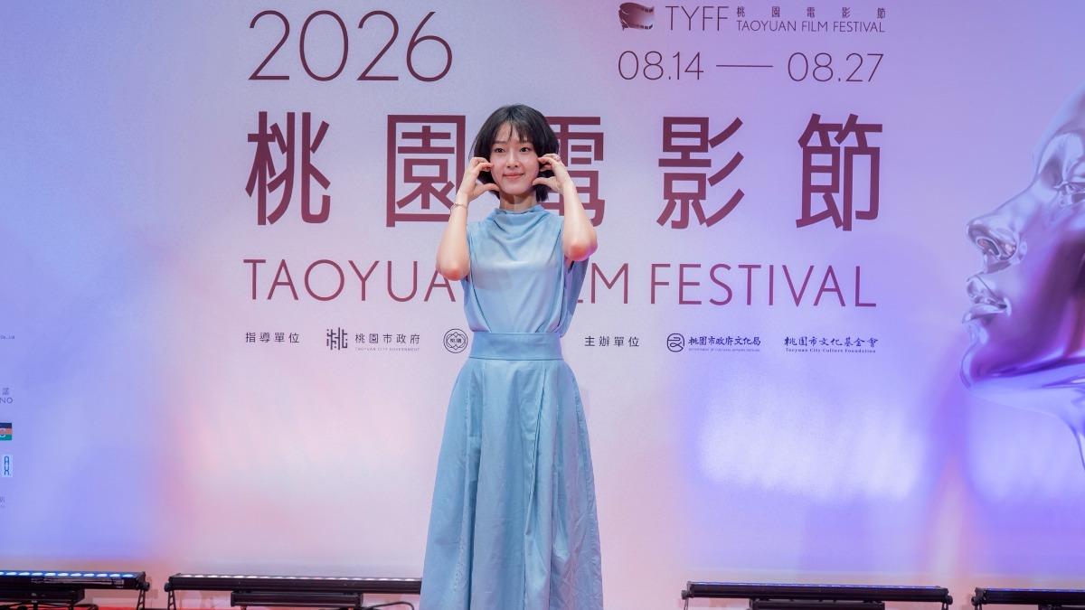 前韓娛練習生沒看過師兄李洪基!何曼希爆紅回桃園吐心聲:出門要散步3小時