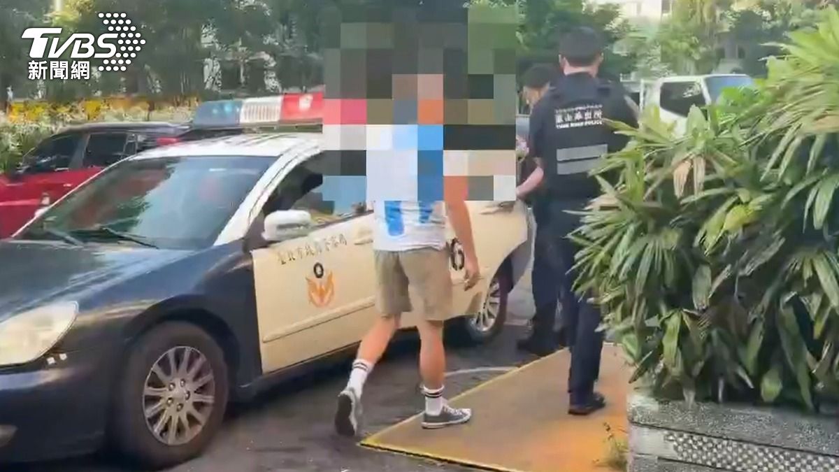 警方接獲報案趕赴現場,涉案的譚姓男子等人相當配合,警方隨即將人帶回派出所偵辦。(圖/TVBS)