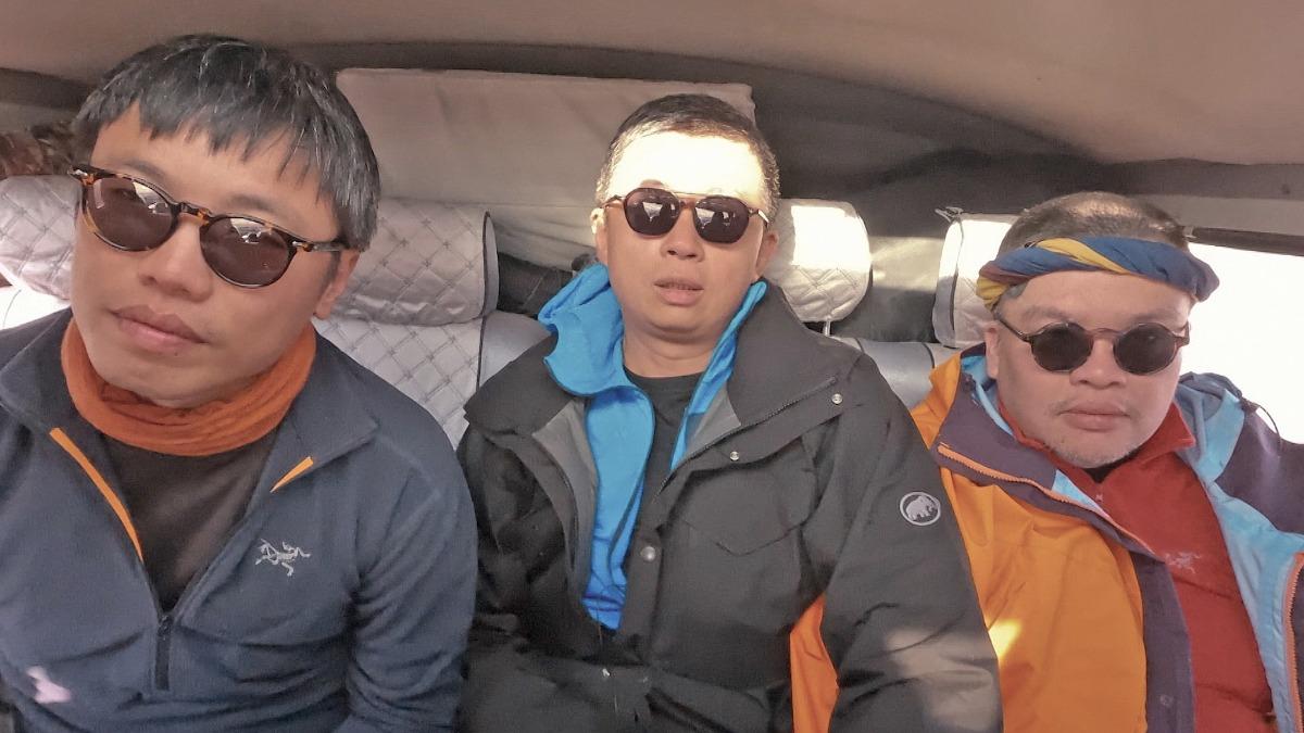 「台通逞誠」遊蒙古騎馬慘摔　屁股尾椎出事了「驚險過程」曝
