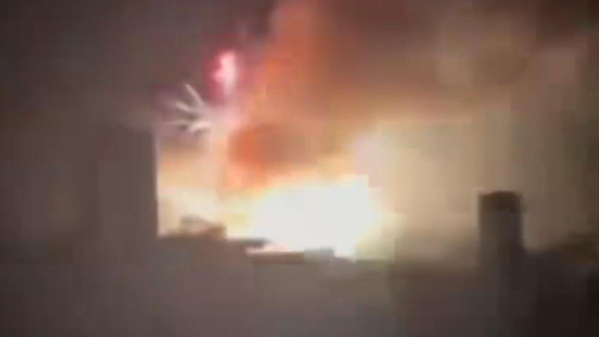 煙火爆炸現場。(圖/微博)