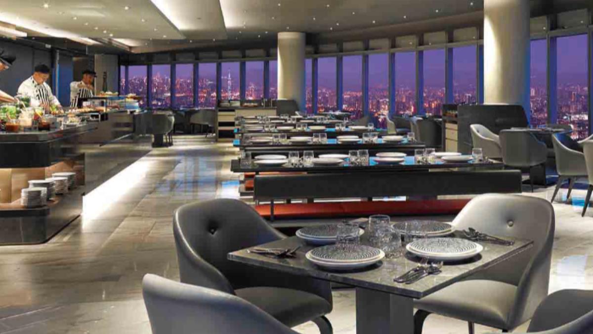 新北最高景觀餐廳要收了!50樓Café、Asia49宣布熄燈 百萬夜景成回憶