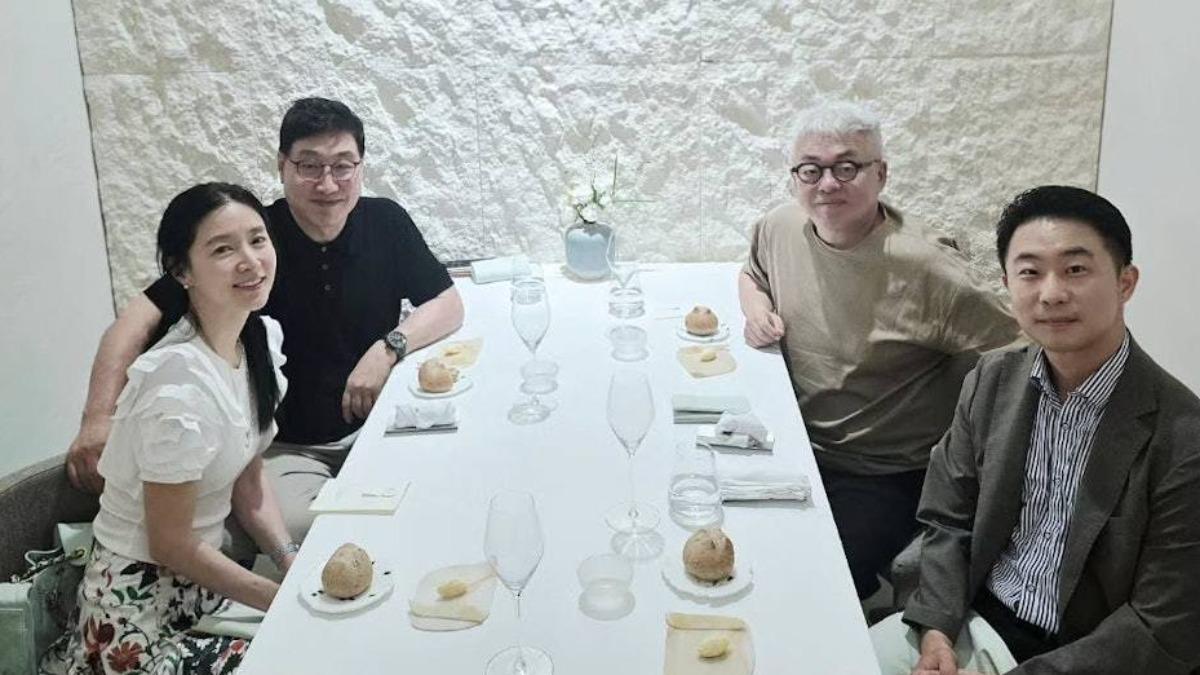 李英愛、鄭豪泳(左圖兩位)凍齡狀態震驚網友。(圖/翻攝自IG@pdkimhyungsuk)