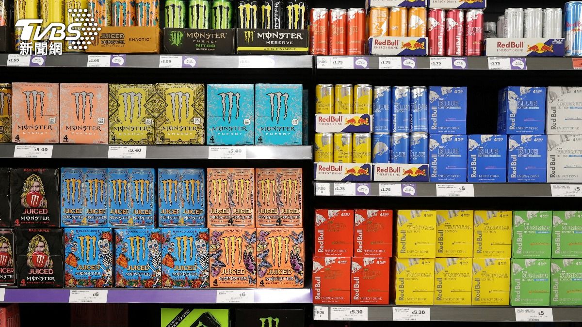 高咖啡因能量飲成健康殺手?英國祭鐵腕:明年起16歲以下禁售