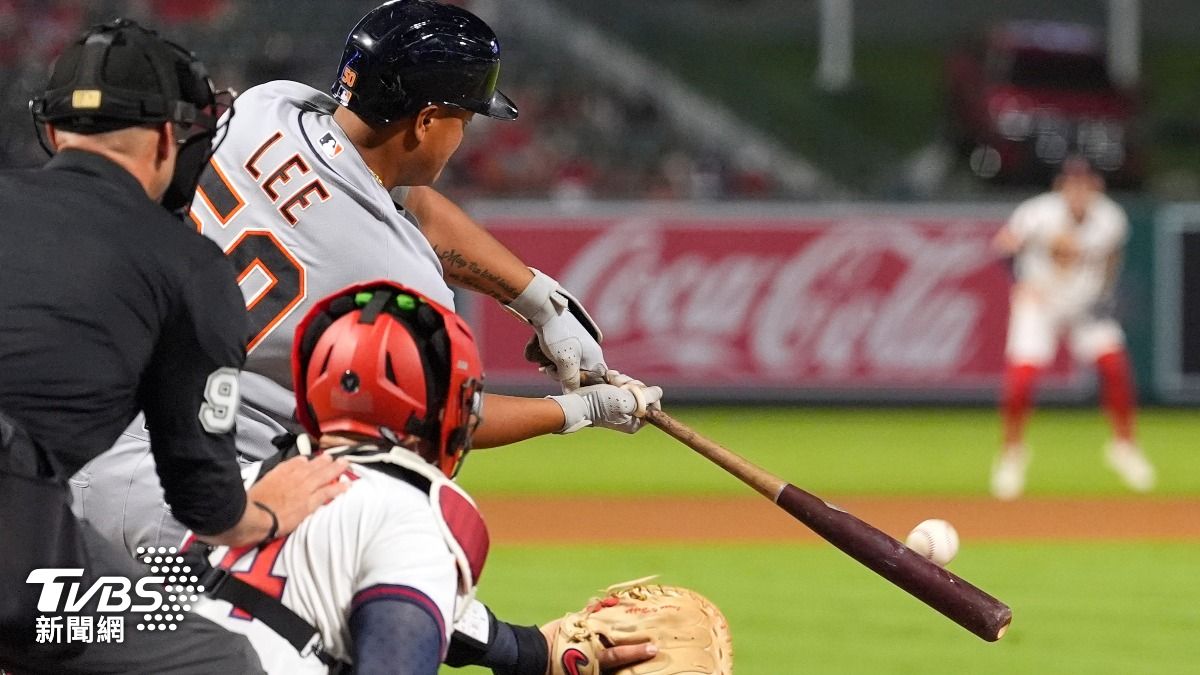 MLB/9局上驚天一擊!李灝宇一棒送回2分助老虎退天使