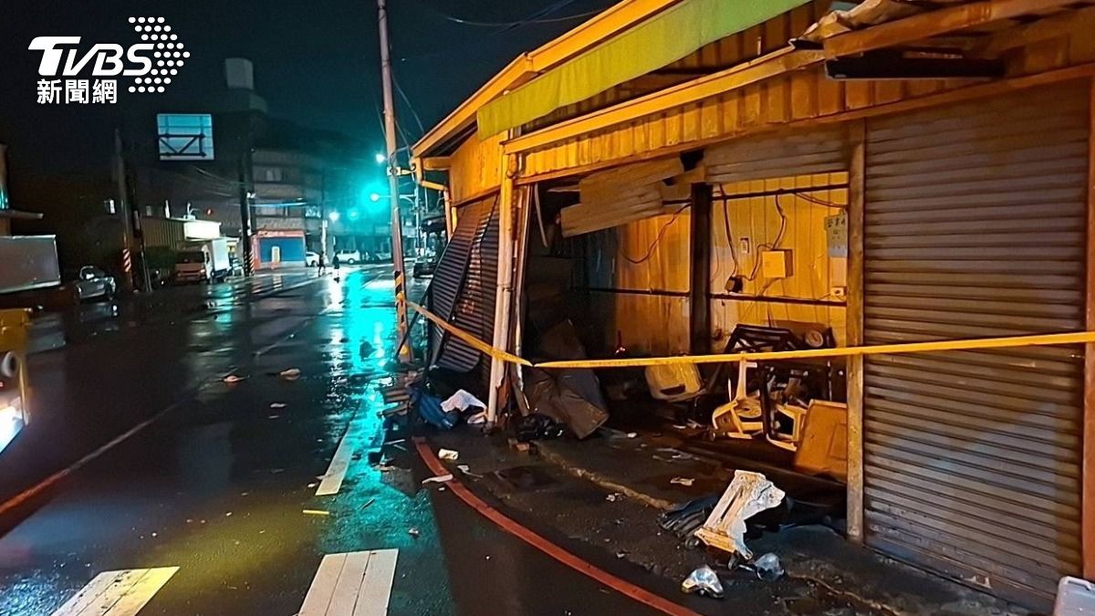 毒駕男撞飛情侶再衝店家「掀爛鐵捲門」 車內搜出21顆毒煙彈