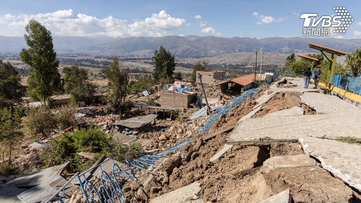 秘魯接連發生規模5.1和3.7地震,造成至少6人死亡,大片住宅區倒塌。(圖/達志影像路透社)