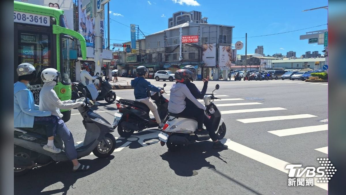 夏天免曬到崩潰!台中市「這4條路」紅燈減秒 最多可省25秒
