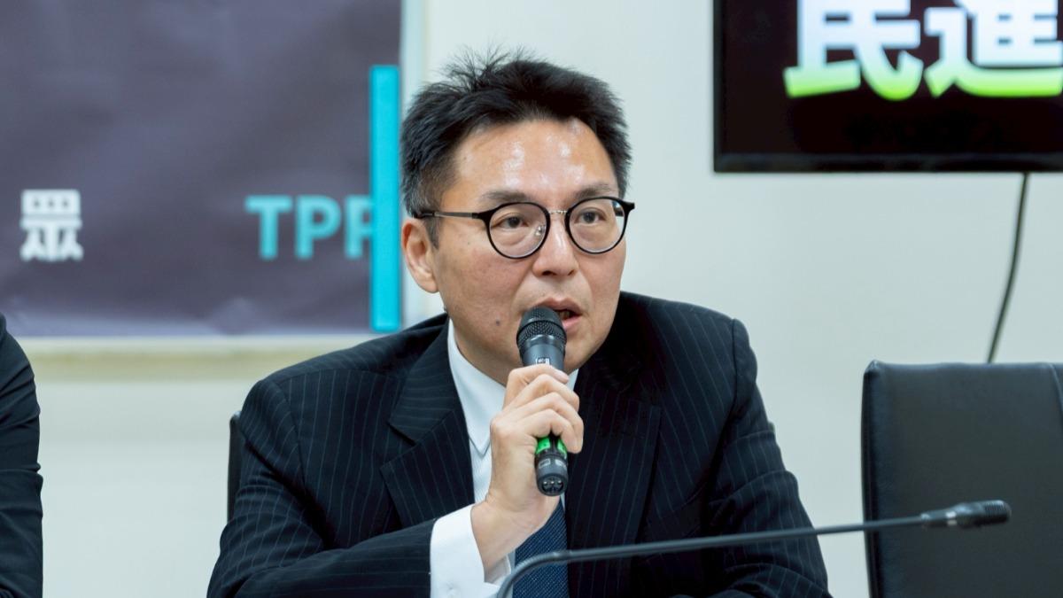 民眾黨立委洪毓祥針對「城鎮韌性演習」提出質疑。（圖／民眾黨提供）