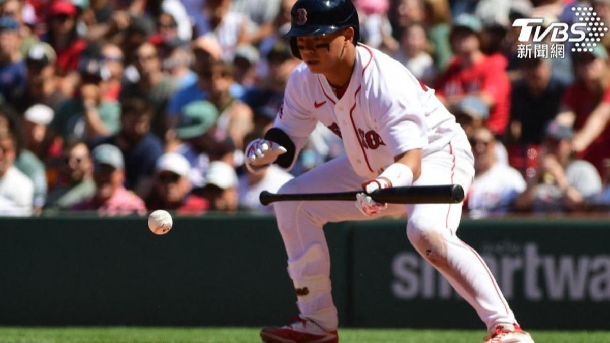 MLB/鄭宗哲美技接殺+跑回追平分 紅襪驚奇14連勝
