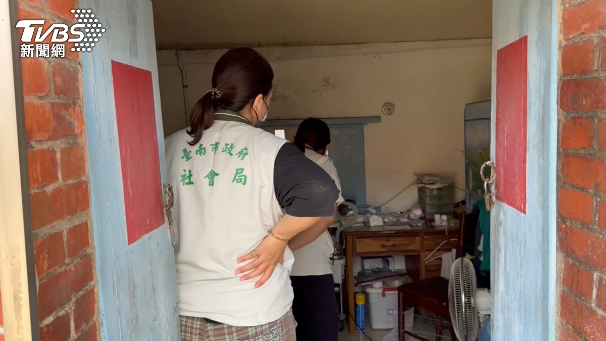 未來只要是請領中低收入老人生活津貼的長輩,或是15到75歲低收、中低收入,就符合高溫保單資格,若是因為熱傷害住院,可以理賠1萬元(圖/TVBS)