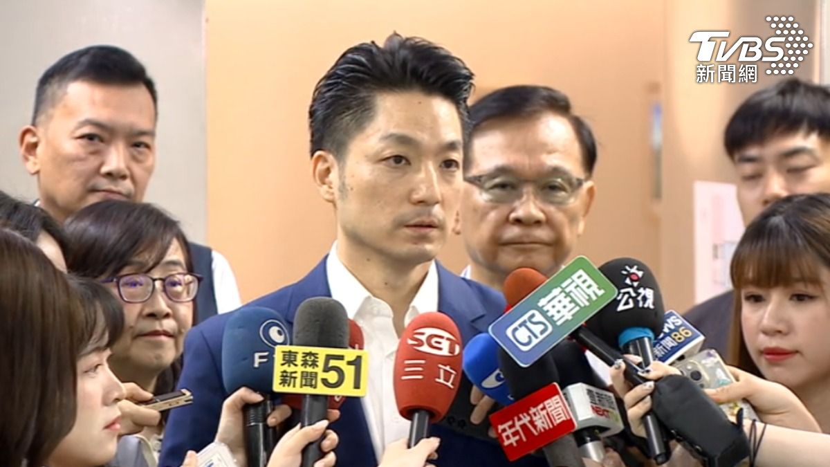 台北市長蔣萬安親自致電高雄市長陳其邁,邀請其參與725凱道食安遊行遭婉拒。(圖/TVBS)