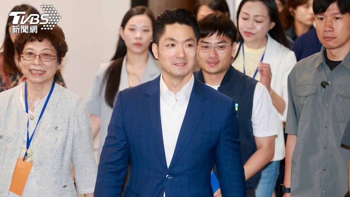 綠議員爆蔣萬安缺席七成食安會議 市府秀數字嗆:自甘當側翼
