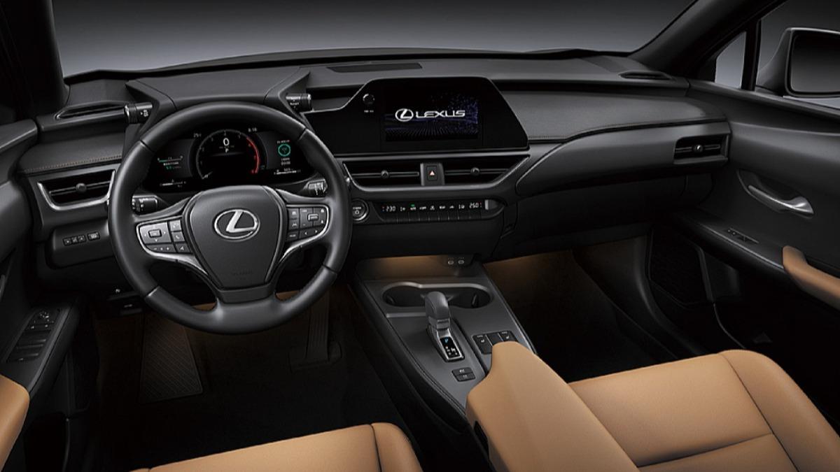 Lexus表示,此次召回車輛配備12.3吋綜合儀表多功能資訊顯示幕,包含各項車輛資訊、警示燈號與行車提醒都會透過該螢幕顯示。(圖/Lexus提供)