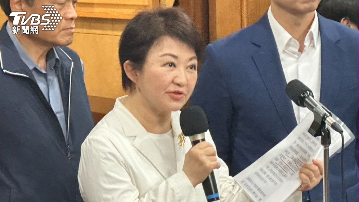 台中市長盧秀燕質疑,中央今日赴中聯查廠,竟無事先知會地方。(圖/陳正敬攝)