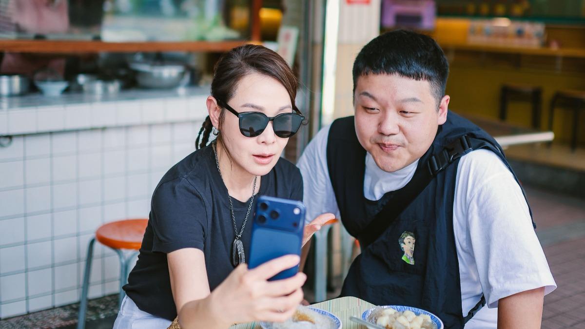 高雄鴨肉飯名店驚見「大咖天后」！　夾腳拖私下一面全被拍下