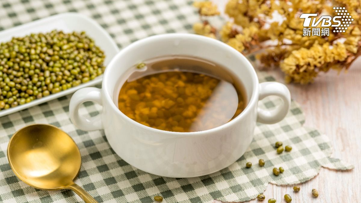 綠豆湯「放久變紅色」還能喝嗎?最新研究揭:營養流失了