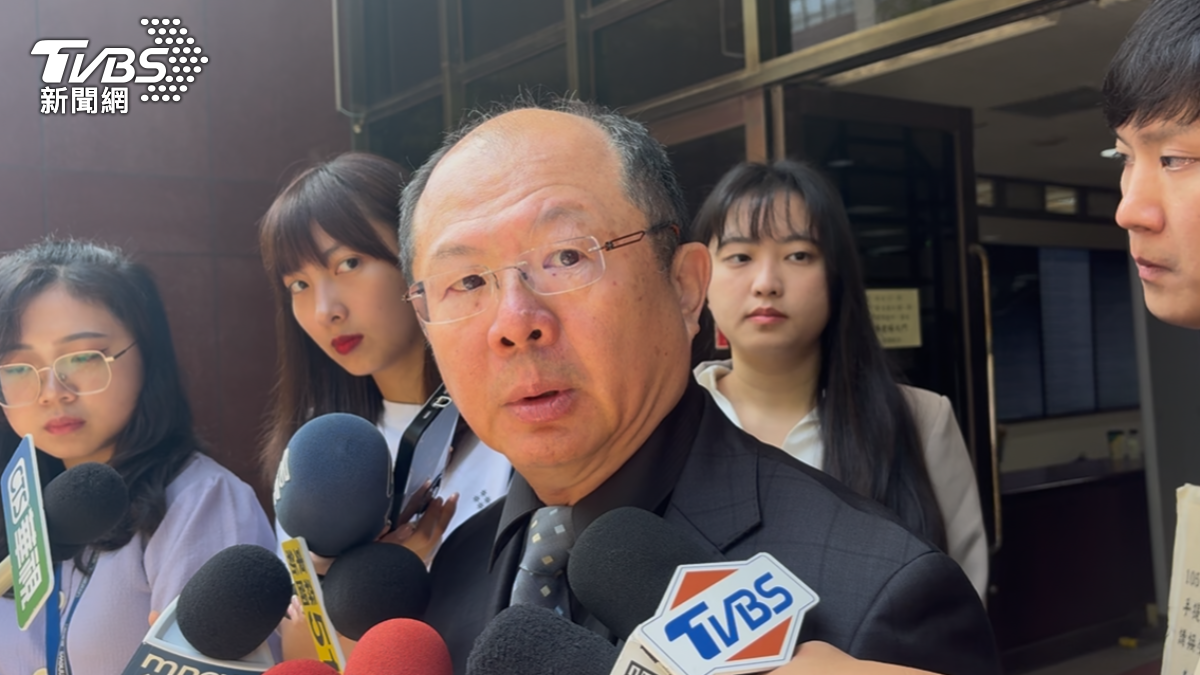 蕭里委任律師陳亮廷。(圖/潘千詩攝)