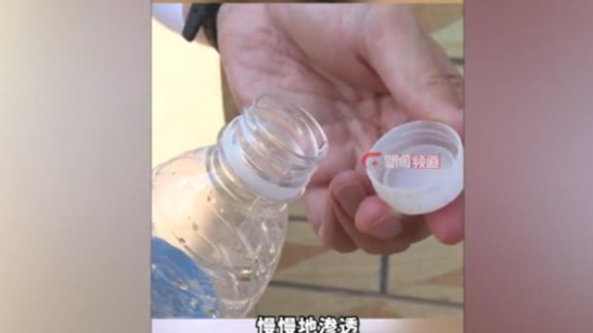 大陸爆出災後泡水食品流入市面。(圖/陸媒)