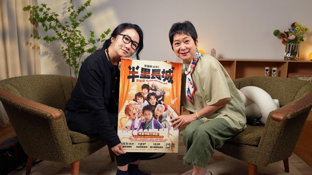王月(右)大病初癒,和陶晶瑩分享心路歷程。(圖/《女人心事》提供)