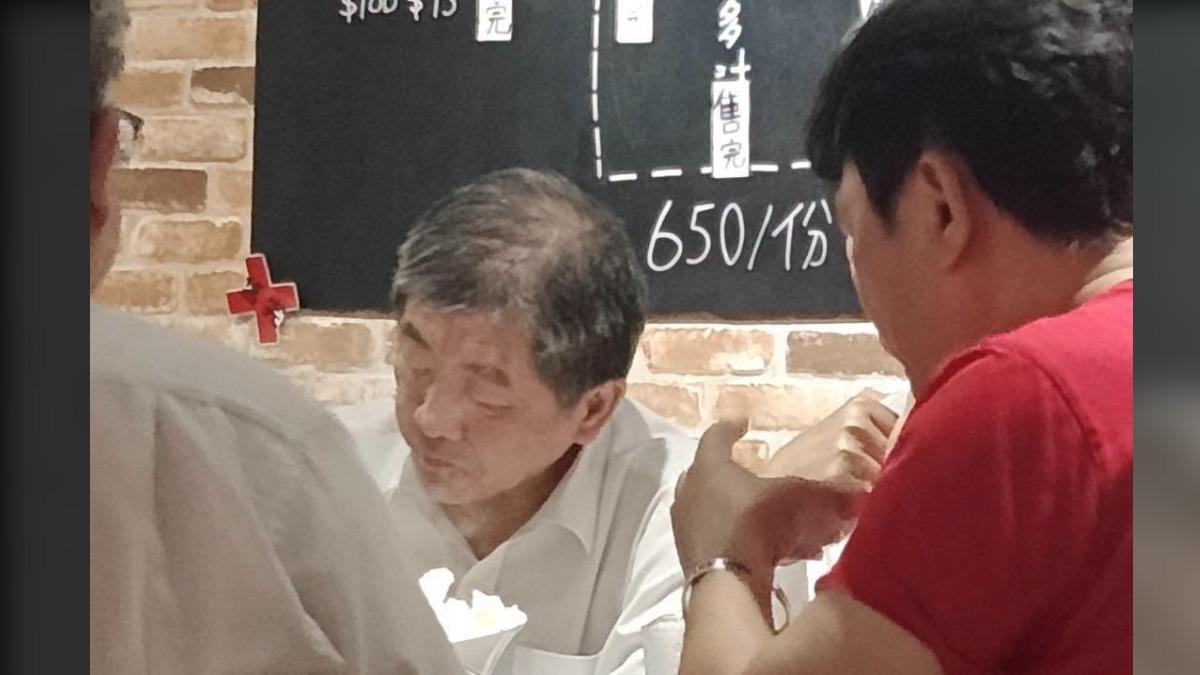 毒油風暴期間遭爆跑酒攤!陳時中辦公室:單純用餐不回應