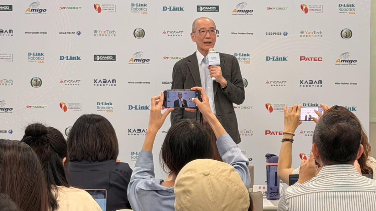搶單身、高齡經濟!友訊機器人公司成軍 目標走進千家萬戶