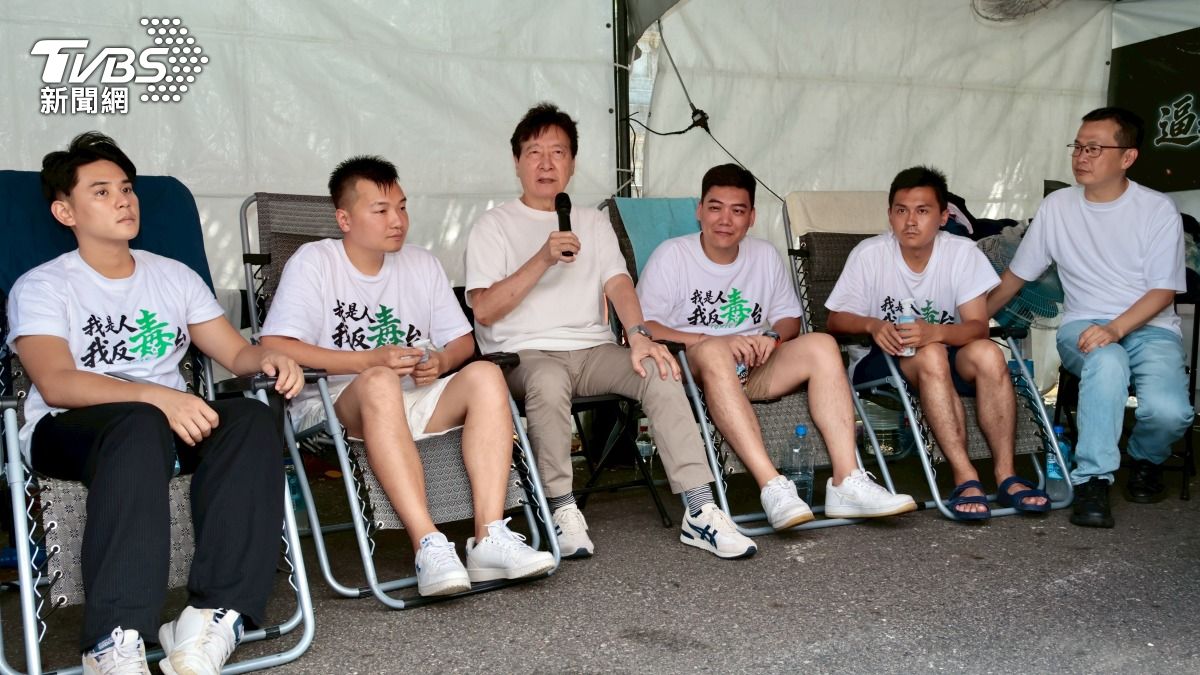 藍小雞被酸絕食變「嚼食」 趙少康怒嗆青鳥:數學爛、程度低