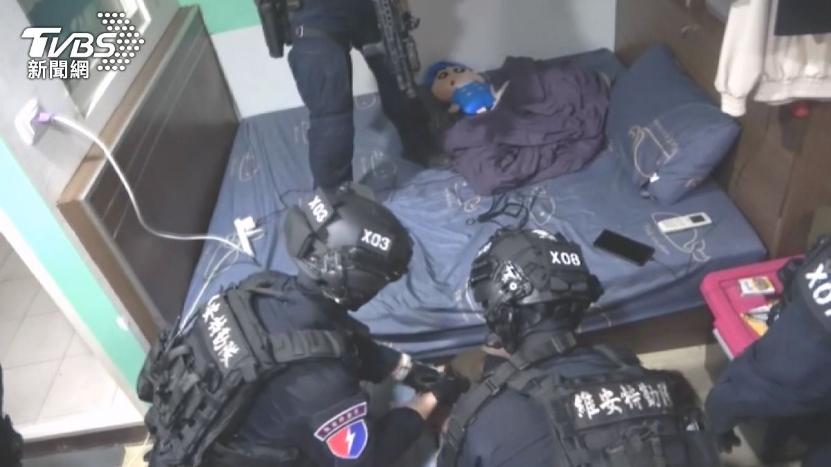 持槍搶近80萬金飾+現金!草屯警跨縣市逮3嫌 槍枝仍下落不明