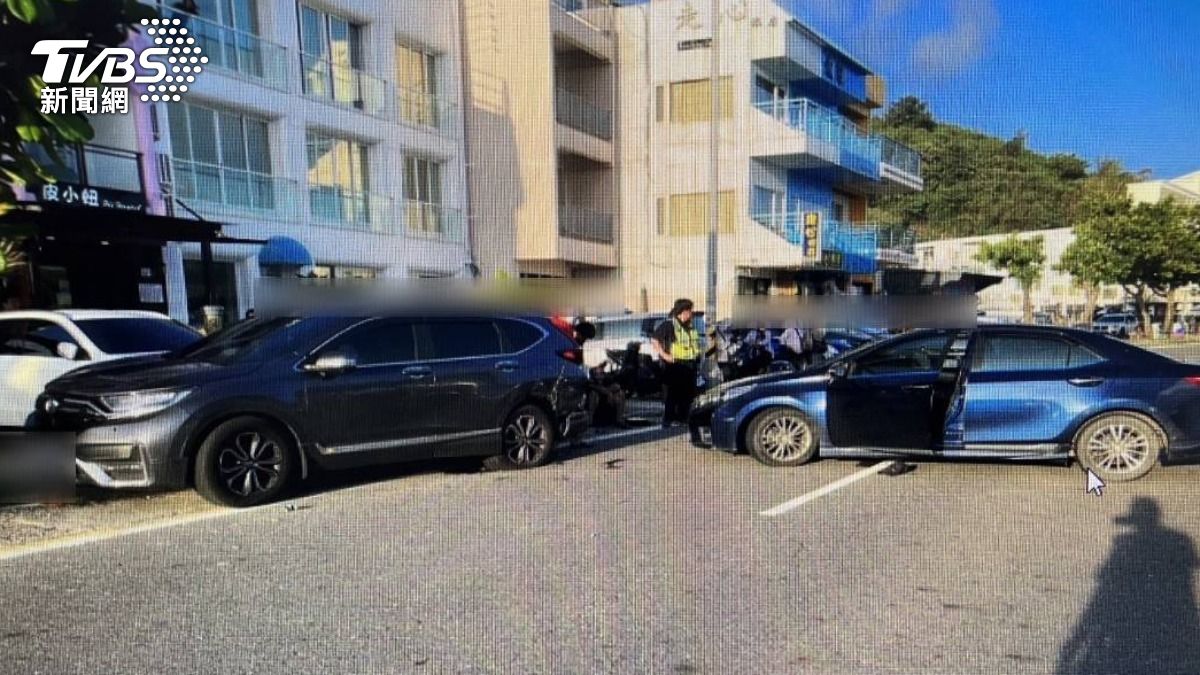 駕駛吸食喪屍煙彈後,開車上路撞到路邊汽車,造成3人受傷。(圖/TVBS)