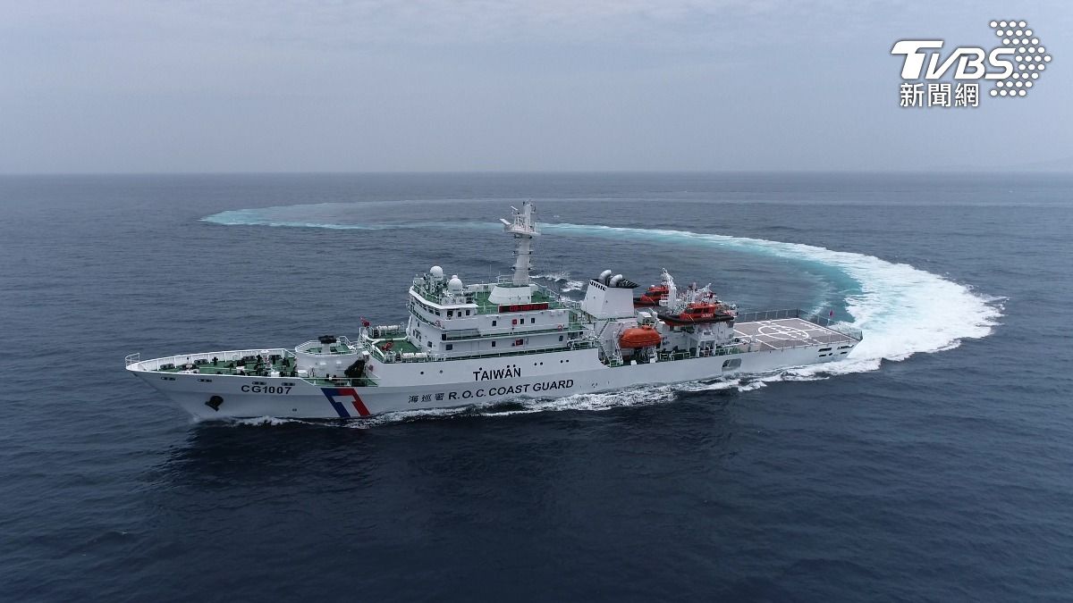 對抗中國灰色地帶戰!千噸級「澎湖艦」亮相 海巡戰力再升級