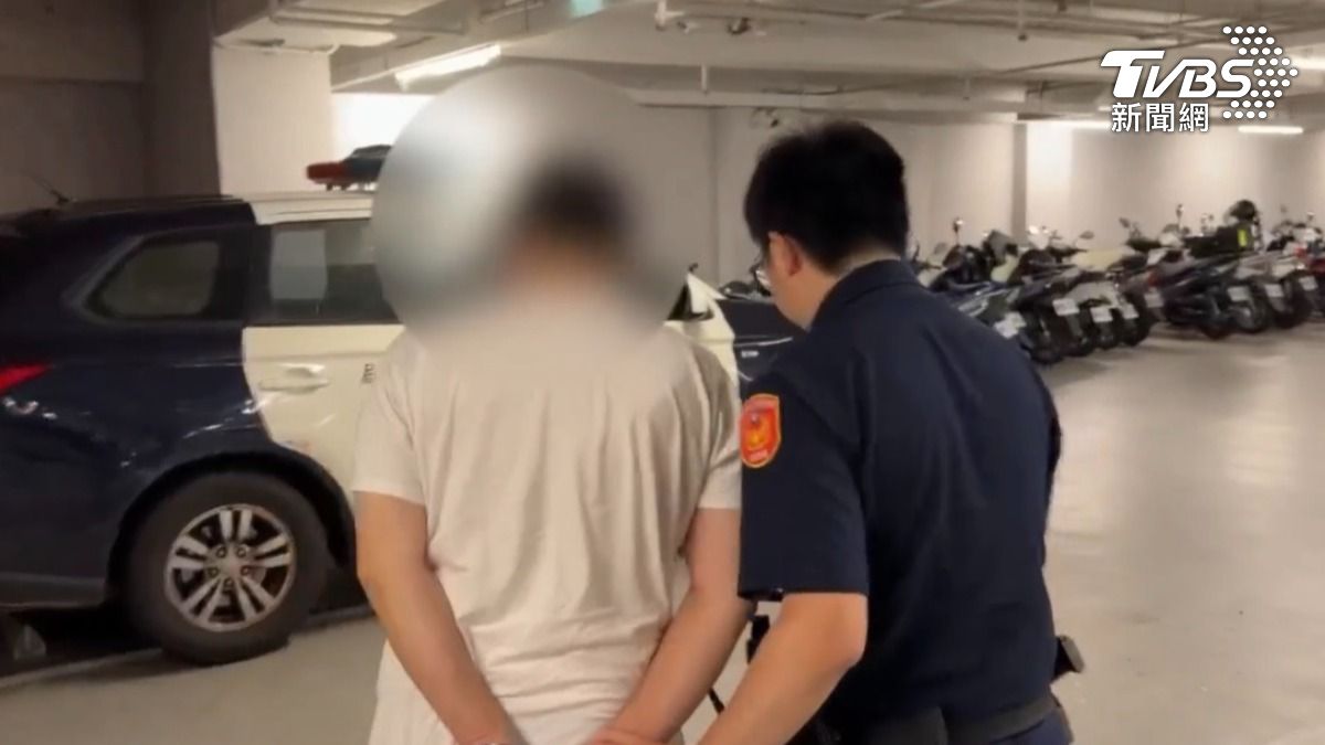 違停露餡!新店毒蟲神情呆滯「驗出4毒」 車上還藏4白粉包