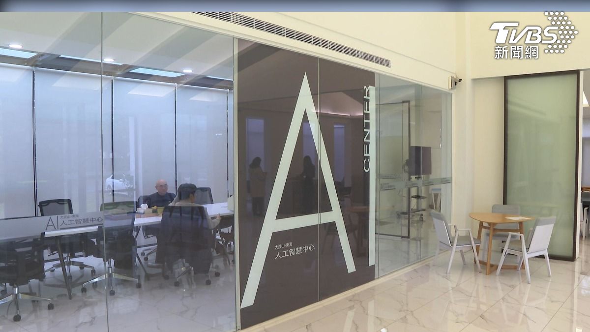 AI世代藍領工作反佔優勢(圖/TVBS)