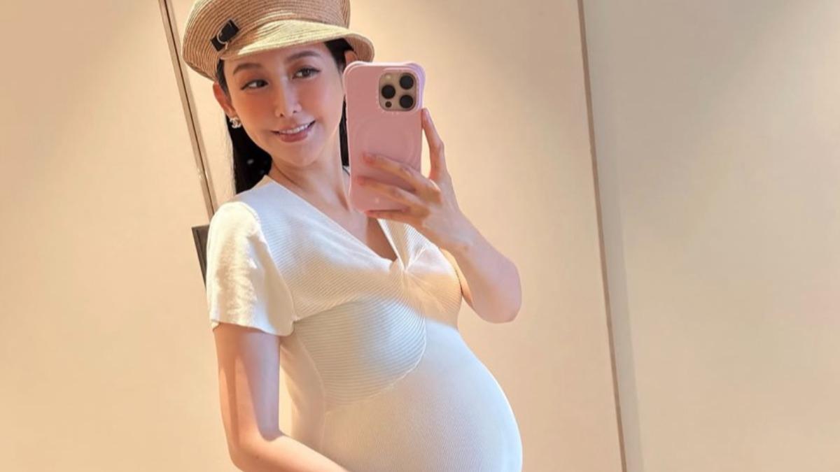 愷樂升格三寶媽倒數!懷雙胞胎曬孕肚美成這樣 自豪前凸後翹:孕期限定