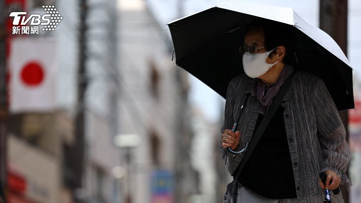 日本消防廳統計,上週7天內,全國超過1萬人因中暑送醫,另有4人死亡。(圖/達志影像路透社)