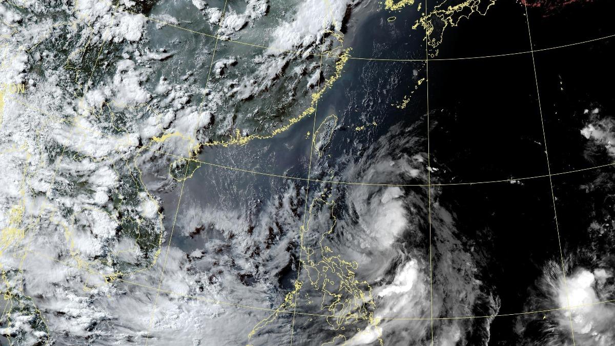 天氣/準紅霞颱風最快今晚生成!恐同步發布海警 路徑、影響時程曝