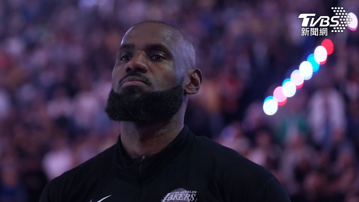 NBA／詹姆斯為何遲遲不做決定？名記者分析：在等這2人