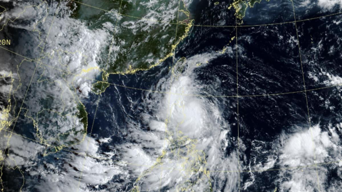 天氣/紅霞颱風最新路徑曝!粉專示警「4地」明天風雨最猛