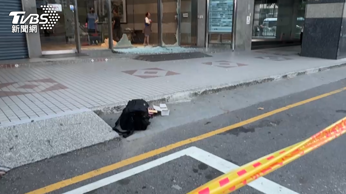 附近民眾嚇壞。(圖/TVBS)