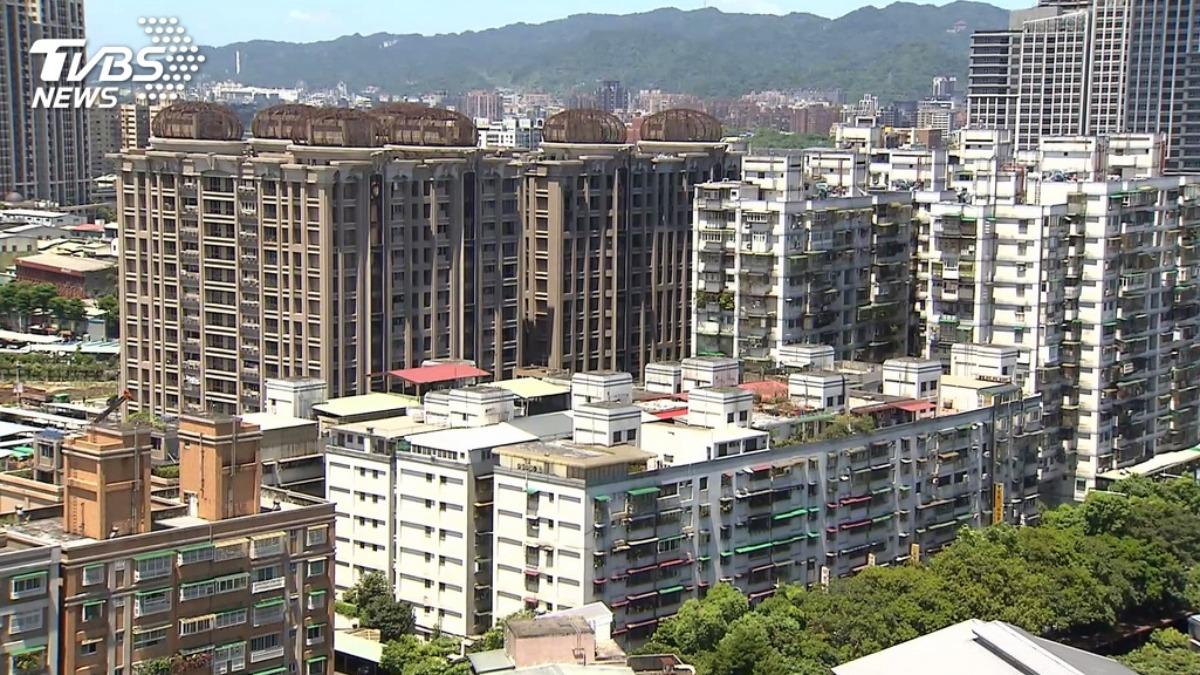 房市交易量縮。(圖/TVBS)