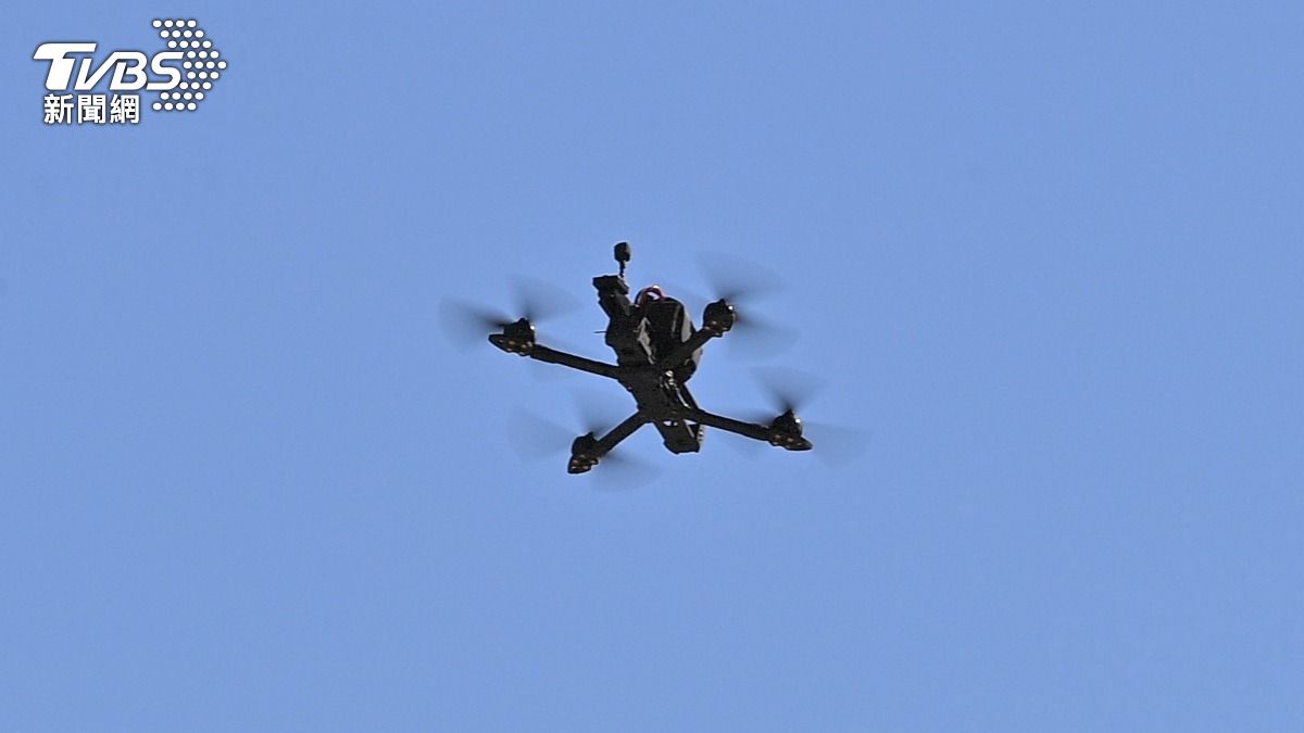 陸軍展示自行研發的沉浸式（FPV）無人機訓練。（圖／胡瑞麒攝）