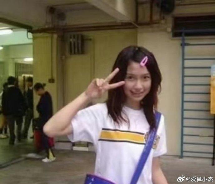 Angelababy-Angelababy13歲舊照-Angelababy舊照-楊穎-Angelababy13歲-Angelababy戴牙套-Angelababy混血-Angelababy整型-Angelababy出道-Angelababy校園照