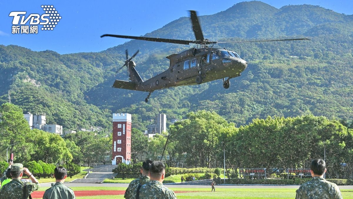 UH-60M黑鷹直升機。(圖/胡瑞麒攝)