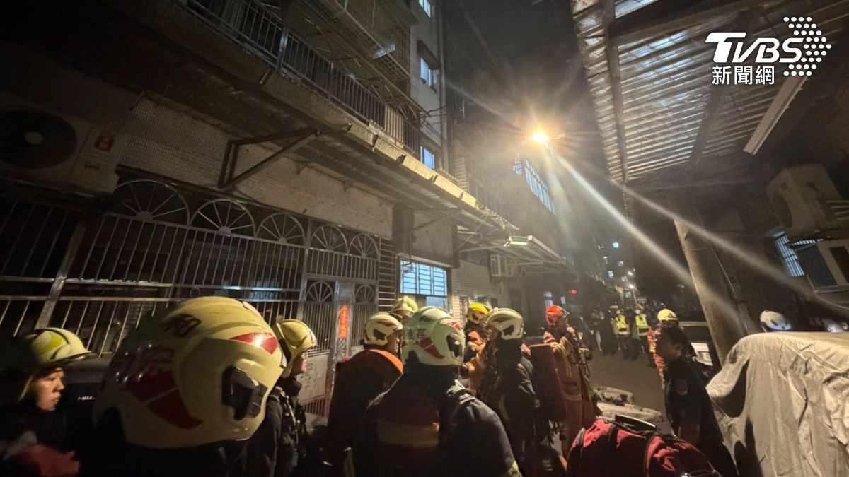 中和男割破瓦斯管縱火!同住外甥驚喊「阿嬤快逃」 警現行犯逮捕