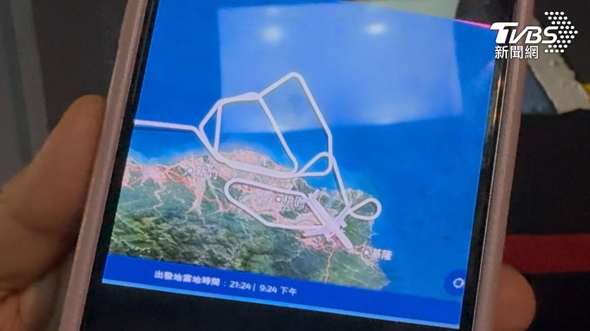 旅客受訪時表示，班機在桃園機場上空至少盤旋三、四次，期間經歷了三次重飛。（圖／TVBS）