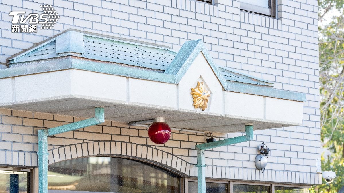 日本一名30多歲男警趁值夜班期間不倫同事。（示意圖／Shutterstock達志影像）