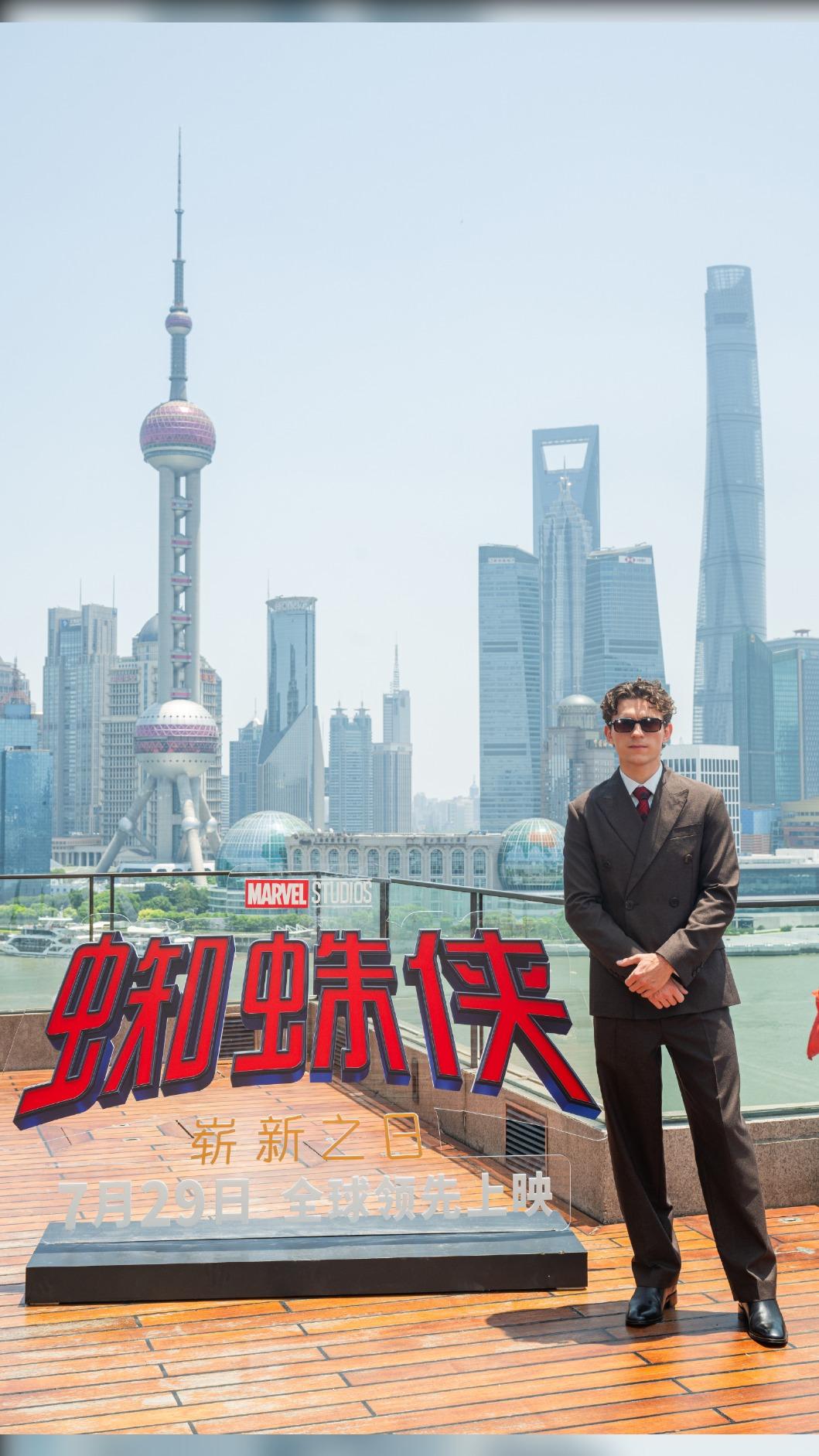 湯姆霍蘭德自從《蜘蛛人》三部曲、《美國隊長3：英雄內戰》、《復仇者聯盟：無限之戰》、《復仇者聯盟：終局之戰》之後第7度扮演「蜘蛛人」彼得帕克。（圖／翻攝自微博）