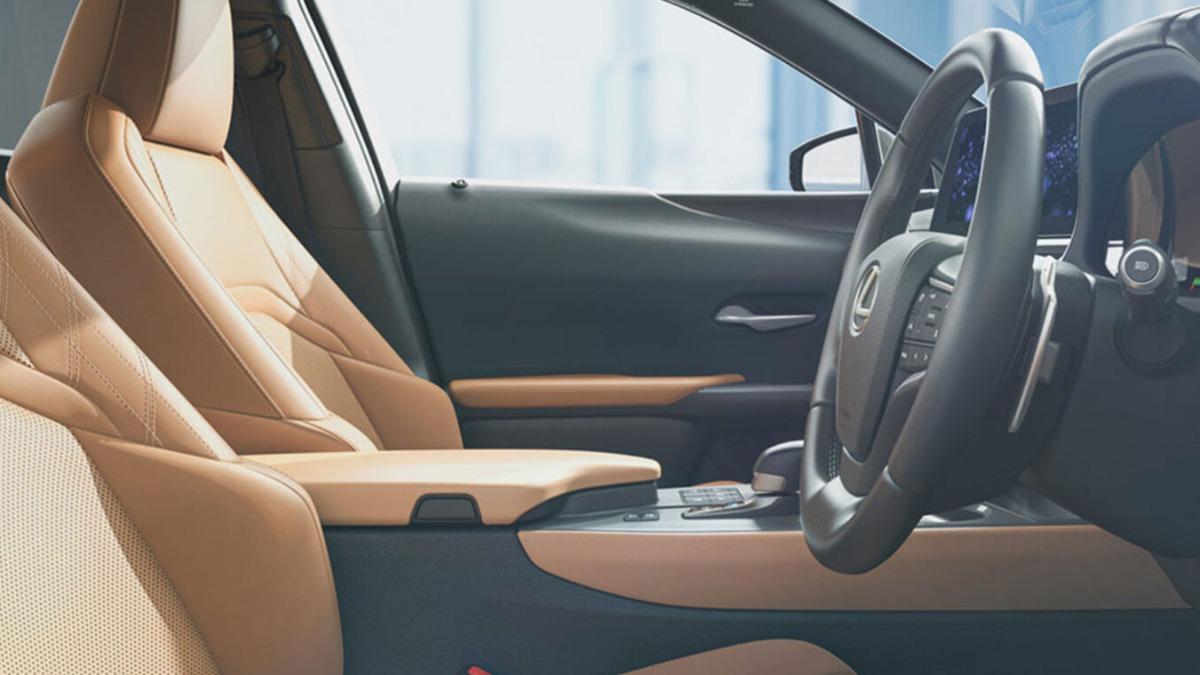 新世代Lexus UX將採全面進化AI智慧座艙,導入最新語音控制與更完整數位介面。(圖/Lexus)