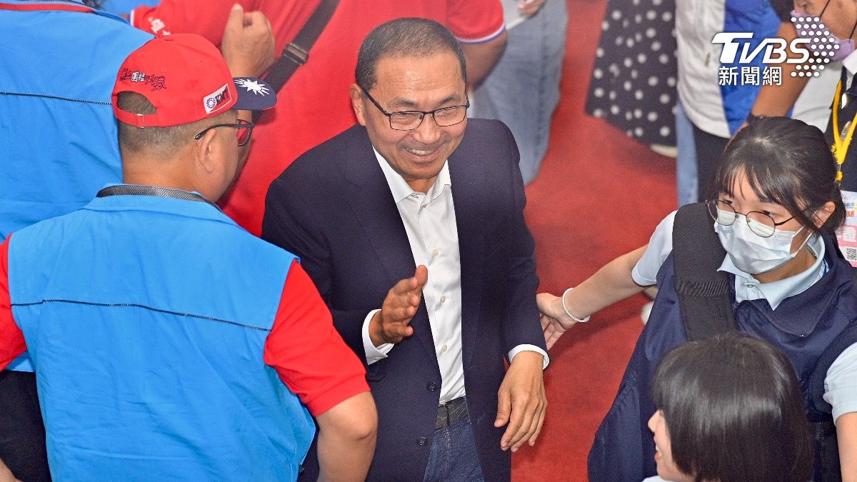 2024年總統大選藍白合作失敗,當時參選總統的新北市長侯友宜敗選。(圖/胡瑞麒攝)