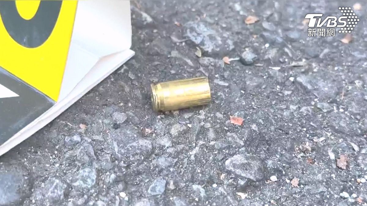 台中商辦遭掃射13槍！嫌北逃苗栗投案。(圖／TVBS)