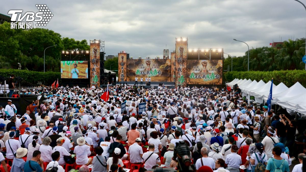 725反毒油遊行登場！媒體人預言2結局：在野恐被民進黨生吞活剝